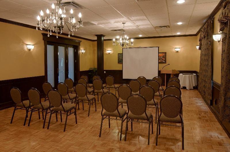 Quality Airport & Conference Centre 3*